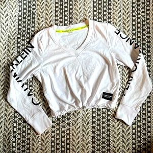 NWOT CALVIN KLEIN Performance Cropped V-Neck Sweater S